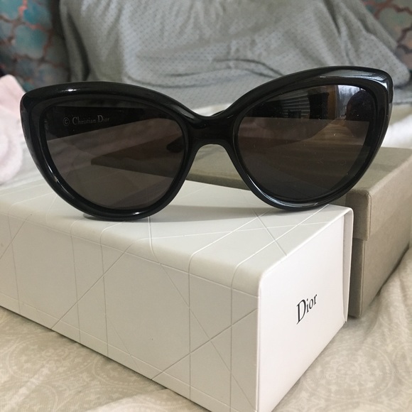 { Dior } Lady Cat 1 Cat Eye Black Sunglasses - Picture 2 of 4